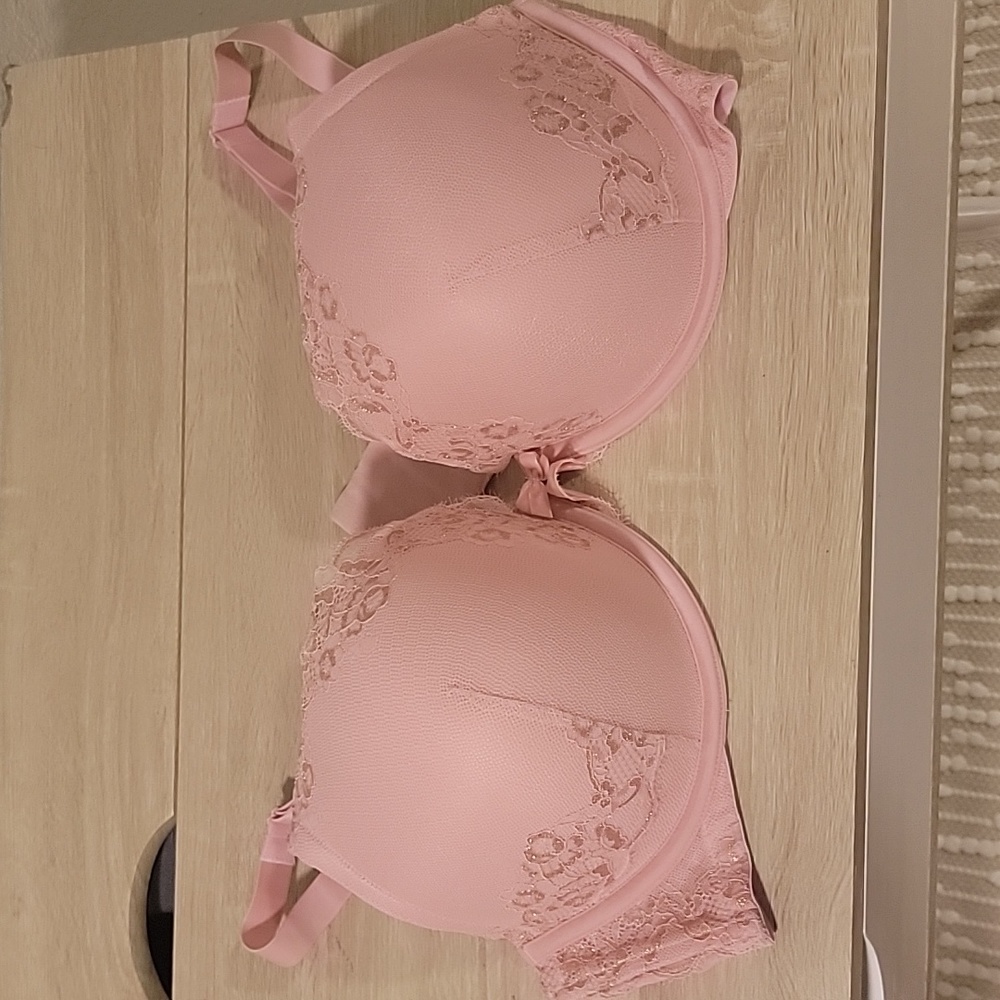 Bra - Picture 1 of 3